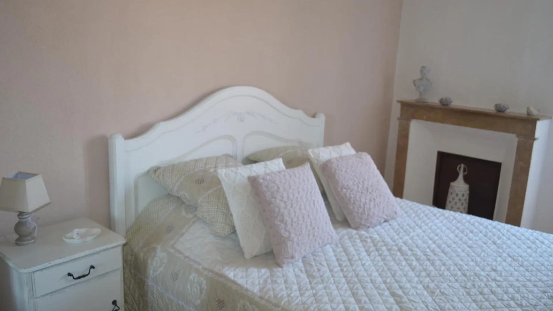 Hotel La Bastide De Sauvetas Bonlieu-sur-Roubion 0*,  Frankreich