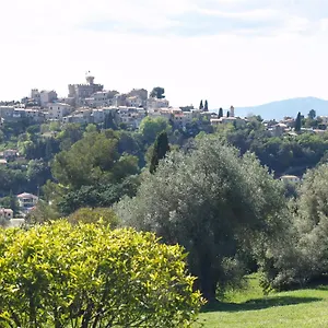 les-terrasses-du-soleil.fr-provencehotel.com/