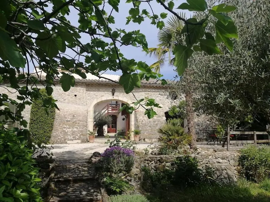 Guest house La Bastide De Sauvetas Hotel Bonlieu-sur-Roubion